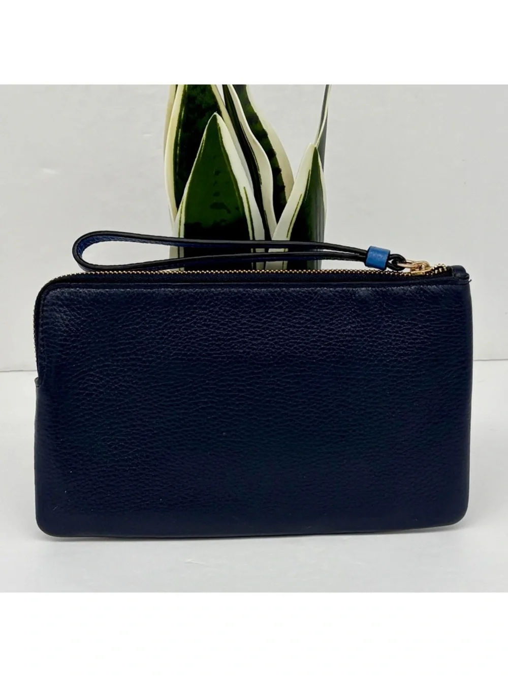 Coach Large Corner Zip Wristlet Wallet With Horse And Carriage Navy